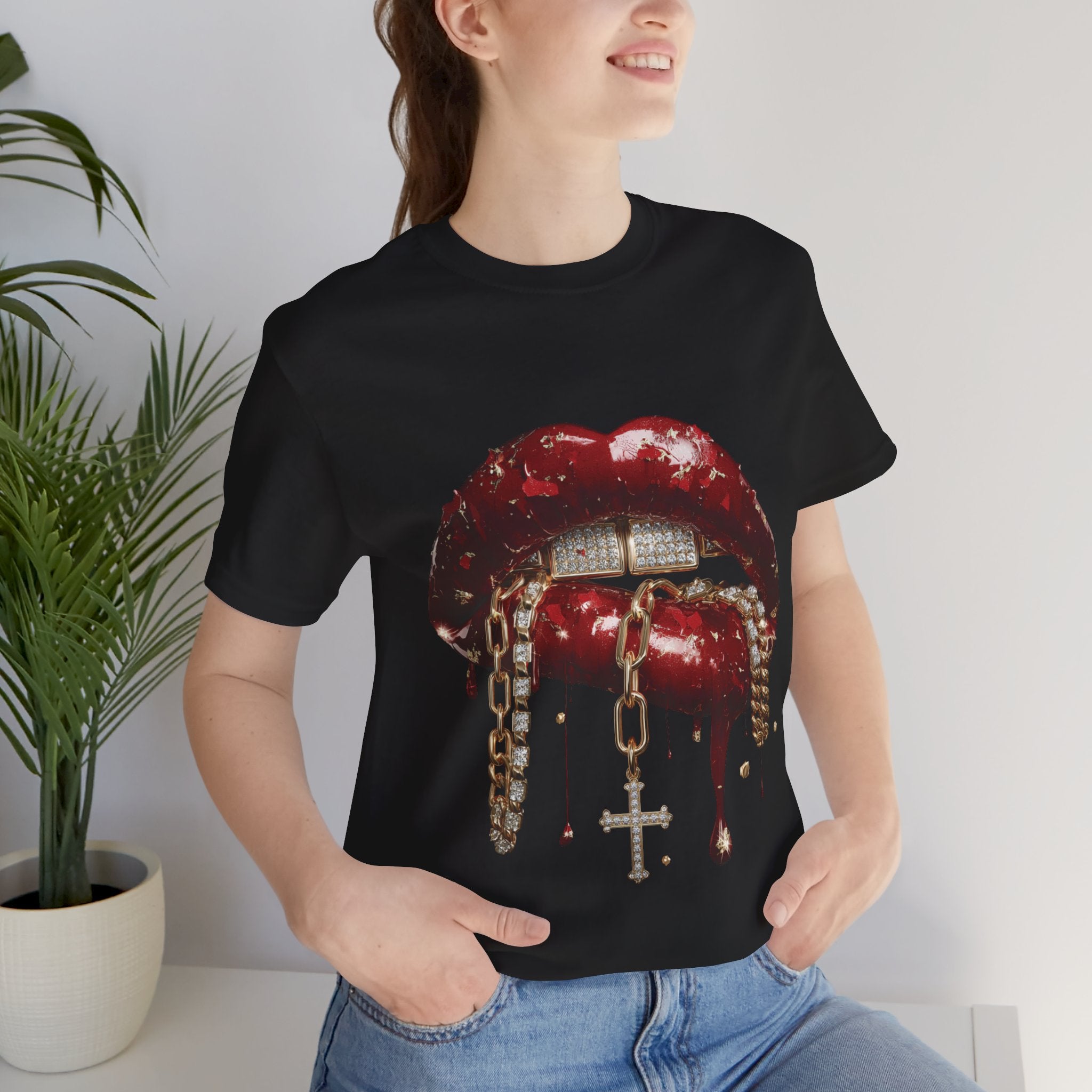 Dripping Luxe Lips Graphic Tee – Gold Chains & Grillz Streetwear T-Shirt